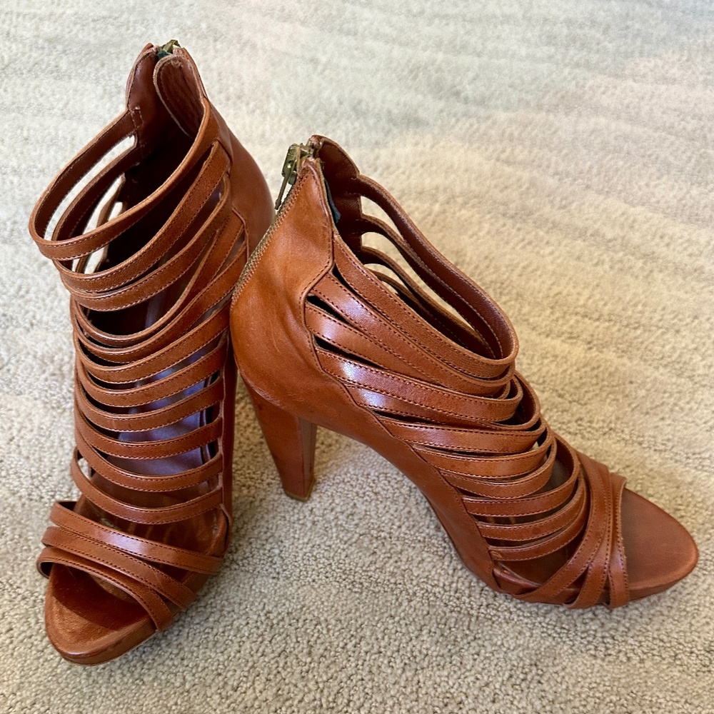🤎Loeffler Randall Strappy Sandals Heels - Size 9🤎
